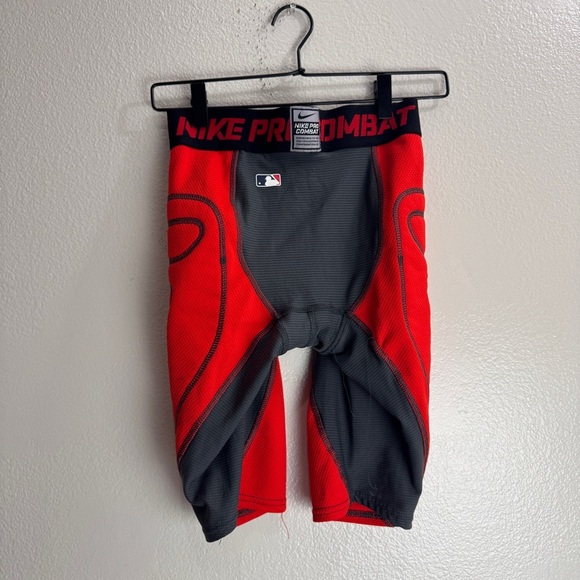 Nike Pro Combat MLB Compression Shorts Size Medium - Picture 3 of 7